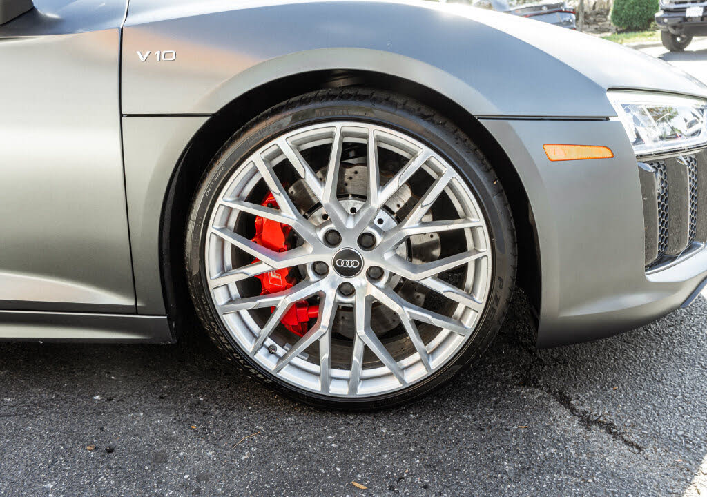 2017 Audi R8 quattro V10 Coupe AWD photo 5 of 24