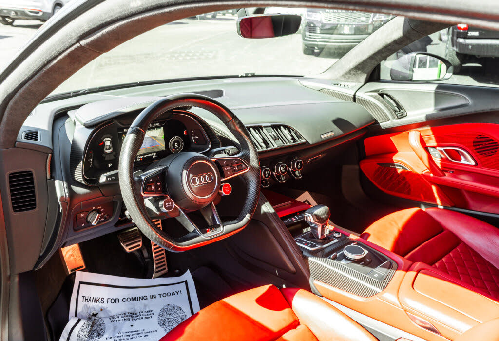 2017 Audi R8 quattro V10 Coupe AWD photo 8 of 24