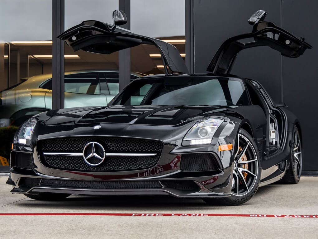 2014 Mercedes-Benz SLS AMG Black Series photo 2