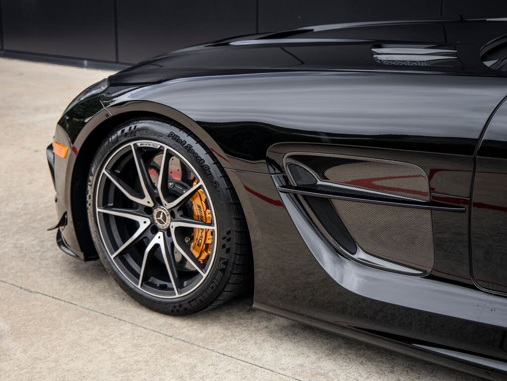 2014 Mercedes-Benz SLS AMG Black Series photo 19