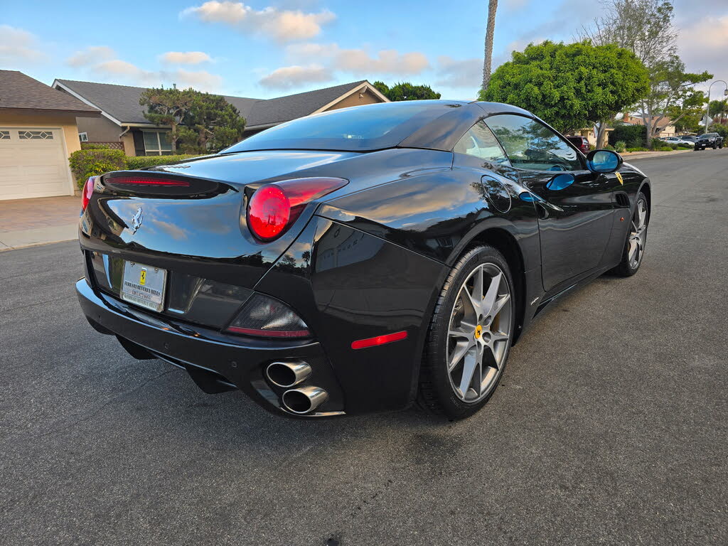 2010 Ferrari California GT Convertible photo 13
