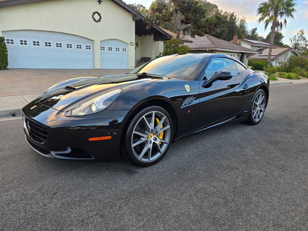 2010 Ferrari California GT Convertible photo 20