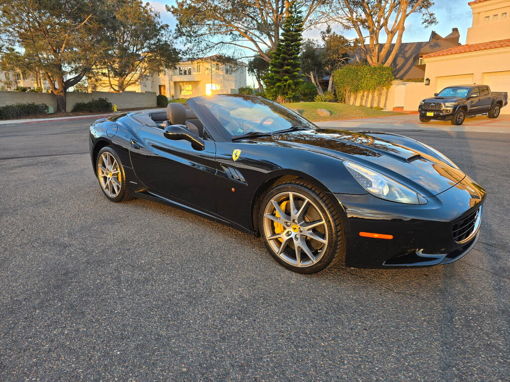 2010 Ferrari California GT Convertible photo 23