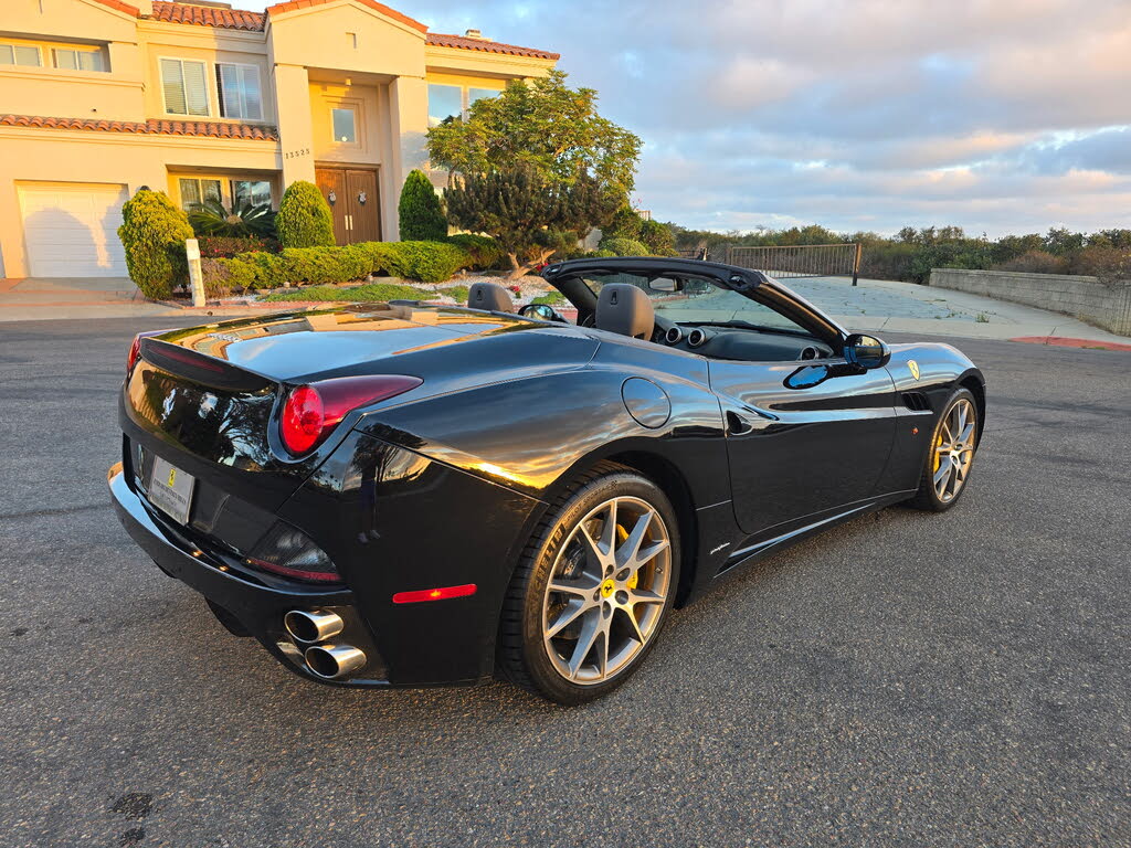 2010 Ferrari California GT Convertible photo 24