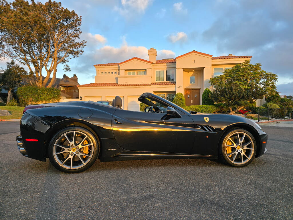 2010 Ferrari California GT Convertible photo 7