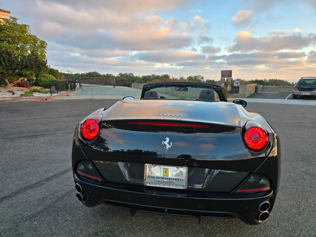 2010 Ferrari California GT Convertible photo 9