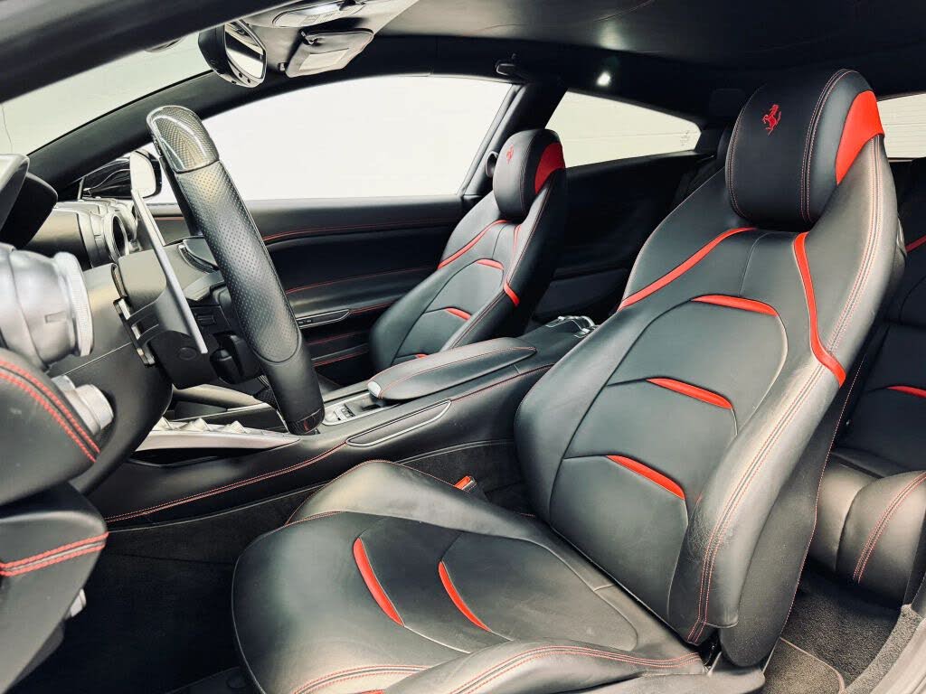 2017 Ferrari GTC4Lusso AWD photo 4