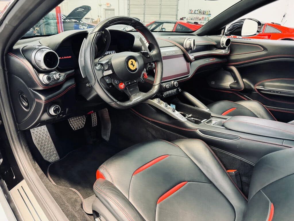 2017 Ferrari GTC4Lusso AWD photo 5