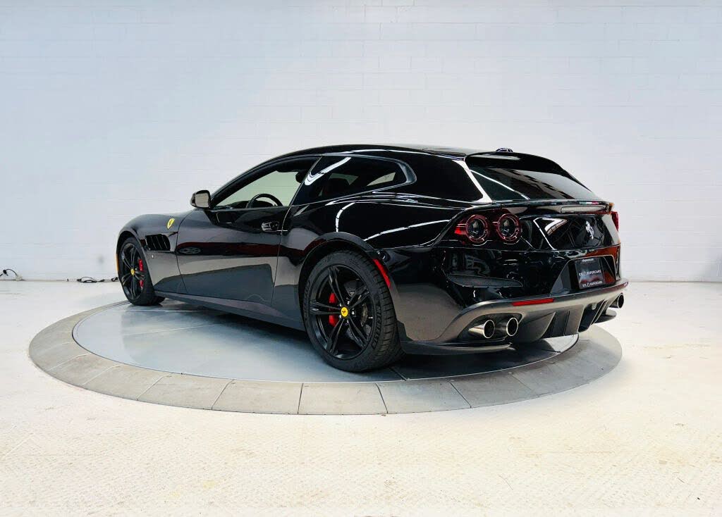 2017 Ferrari GTC4Lusso AWD photo 9