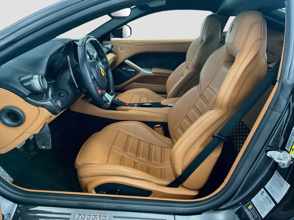 2014 Ferrari F12 Berlinetta Coupe photo 18