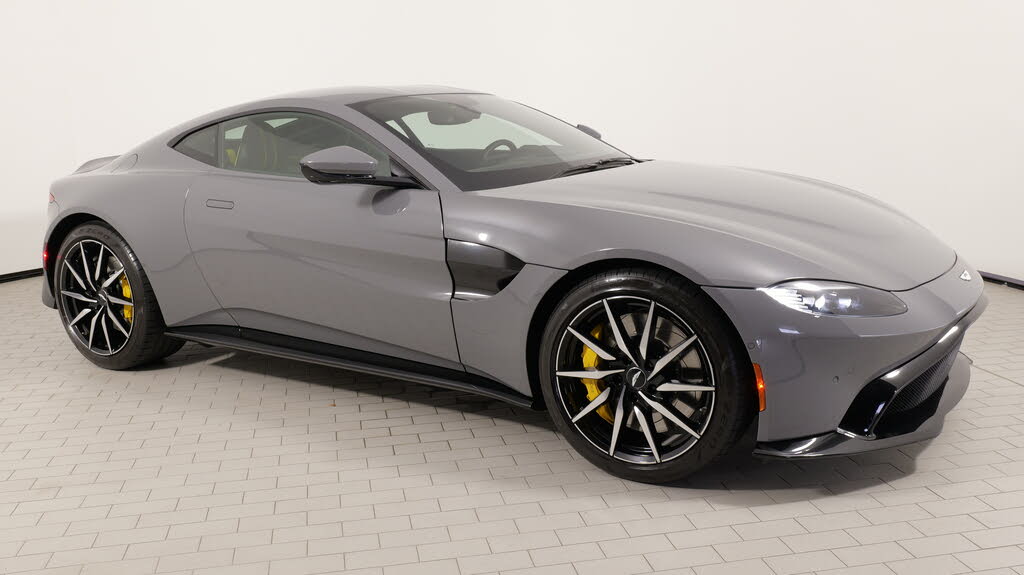 2019 Aston Martin Vantage RWD photo 11