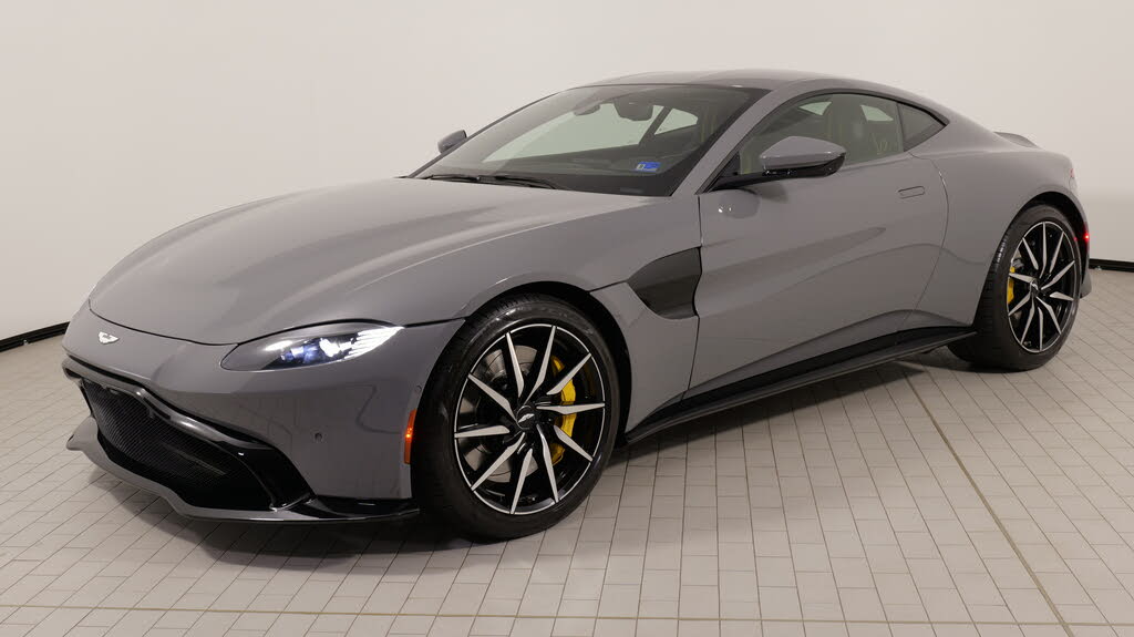 2019 Aston Martin Vantage RWD photo 3