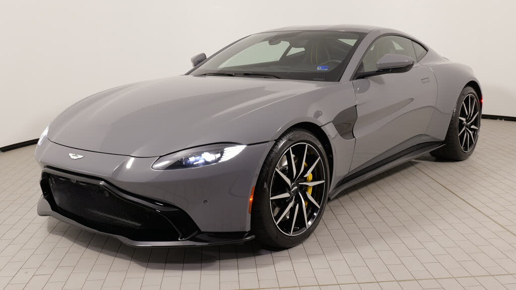 2019 Aston Martin Vantage RWD photo 4