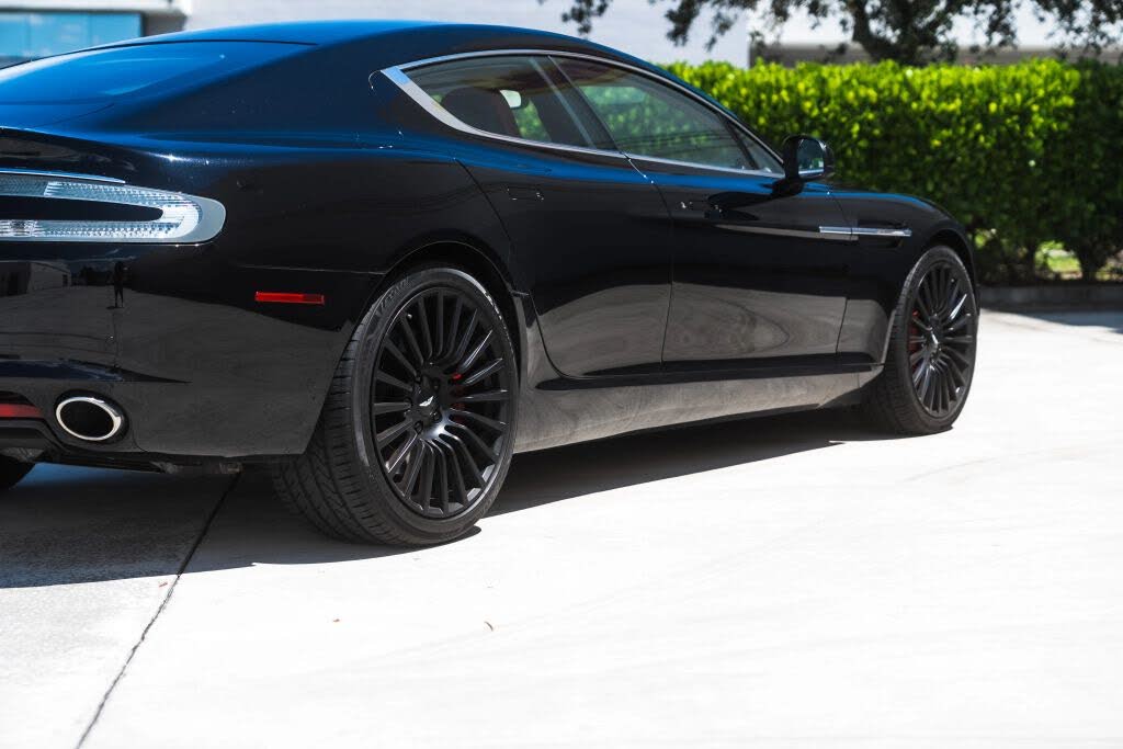 2011 Aston Martin Rapide photo 5