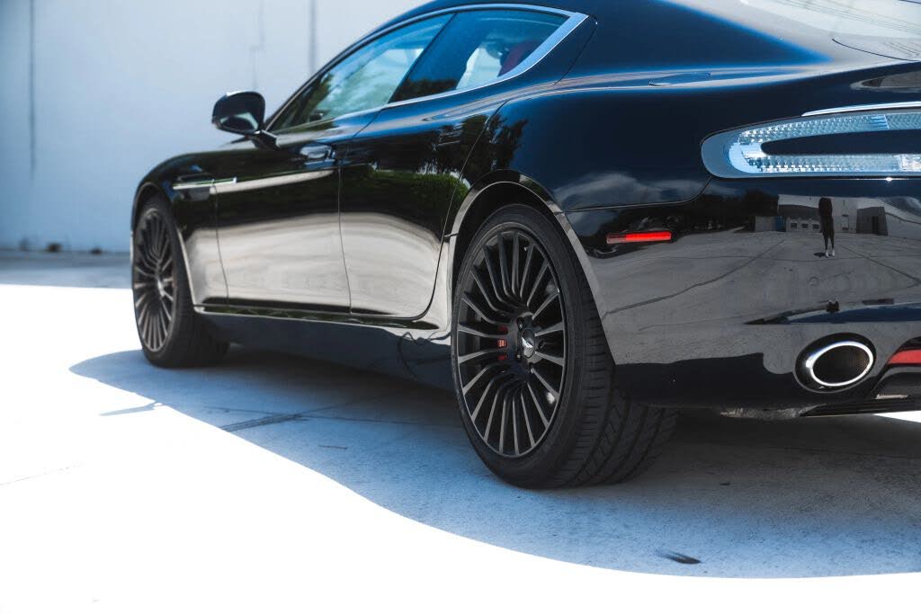 2011 Aston Martin Rapide photo 9