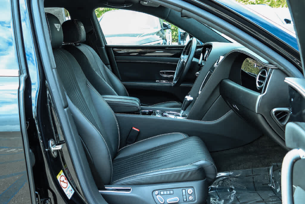 2018 Bentley Flying Spur V8 AWD photo 19