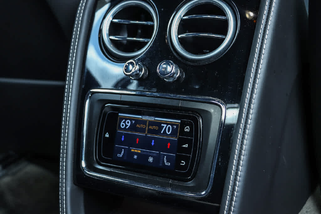 2018 Bentley Flying Spur V8 AWD photo 22