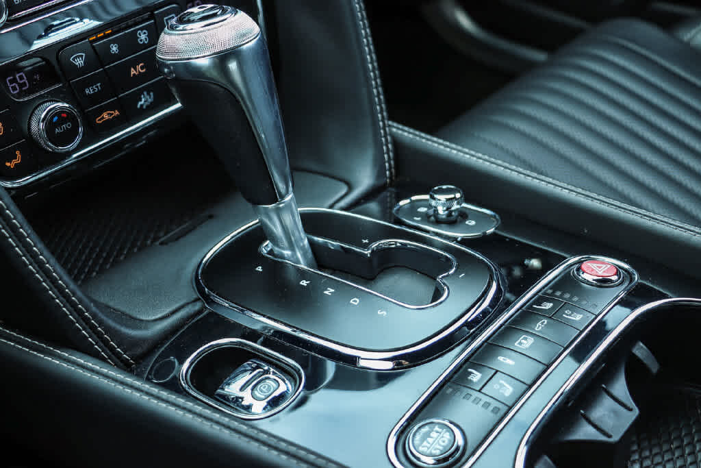 2018 Bentley Flying Spur V8 AWD photo 24