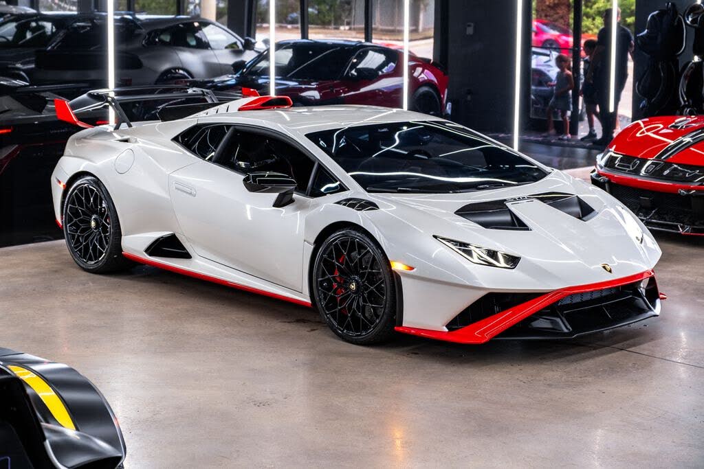 2024 Lamborghini Huracan STO Coupe RWD