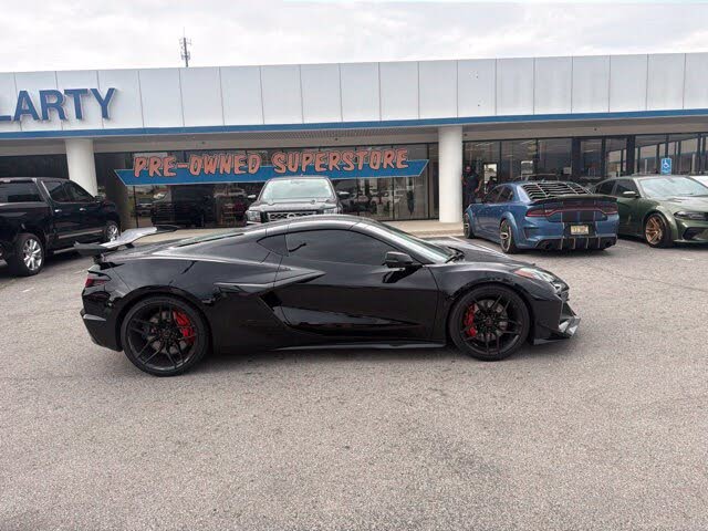 2025 Chevrolet Corvette Z06 2LZ Coupe RWD photo 2