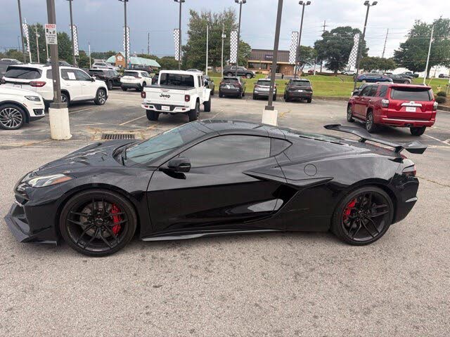 2025 Chevrolet Corvette Z06 2LZ Coupe RWD photo 6