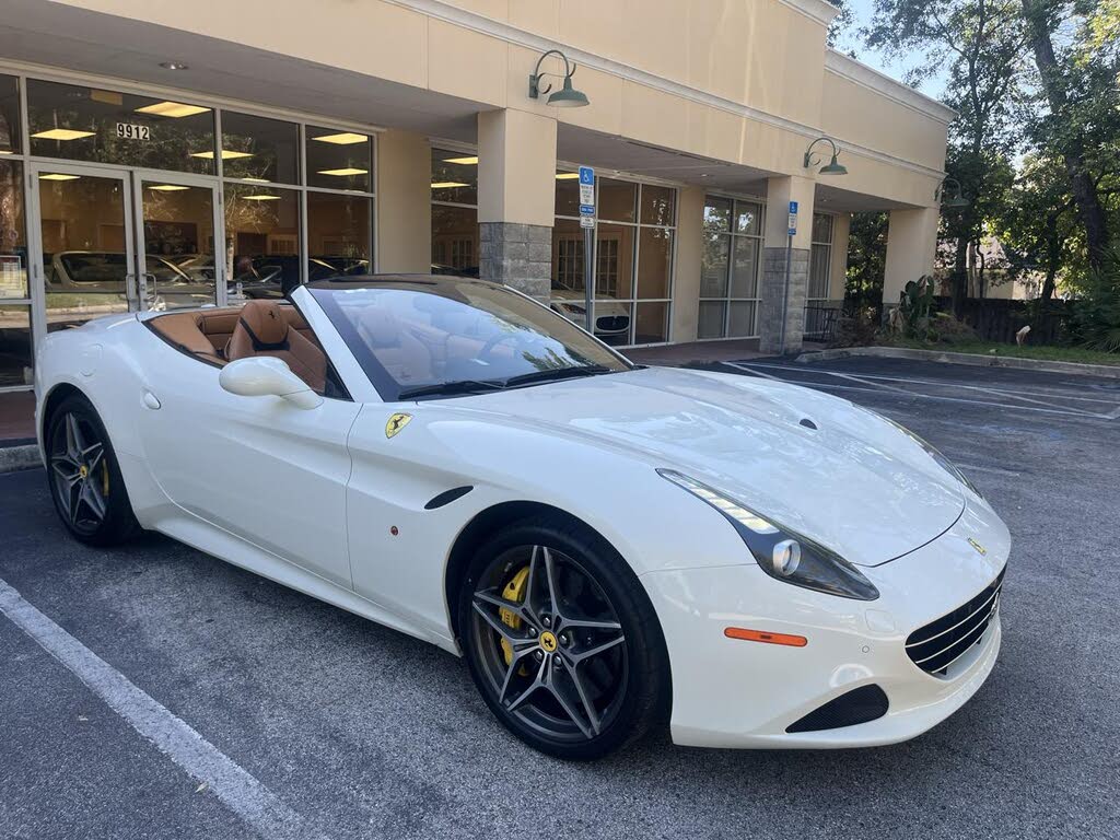 2016 Ferrari California T Roadster