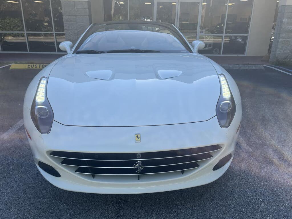2016 Ferrari California T Roadster photo 11