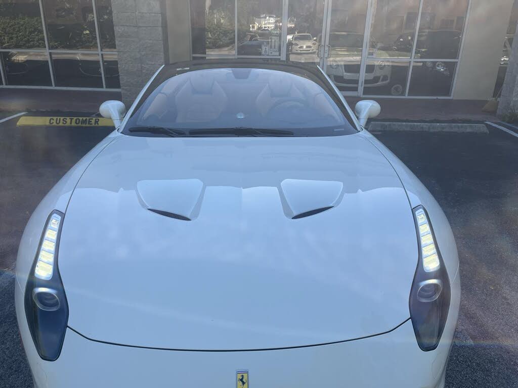2016 Ferrari California T Roadster photo 12