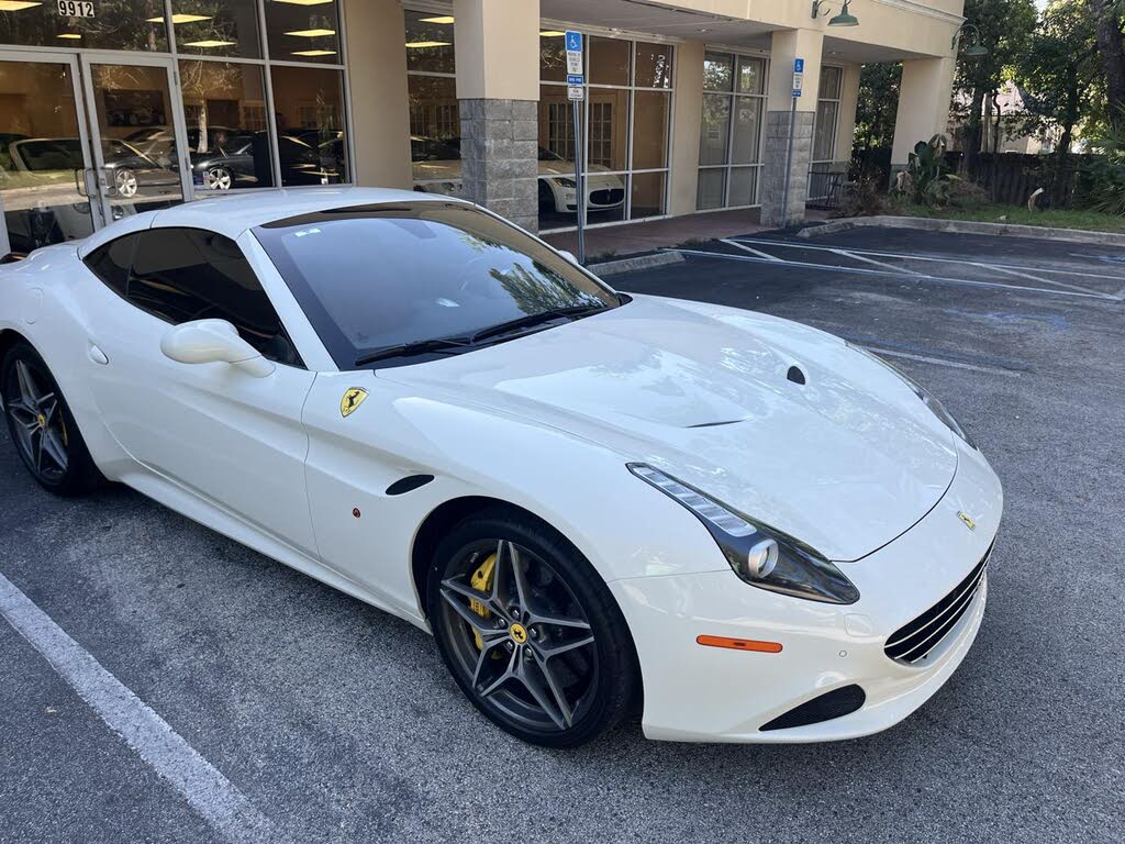 2016 Ferrari California T Roadster photo 16