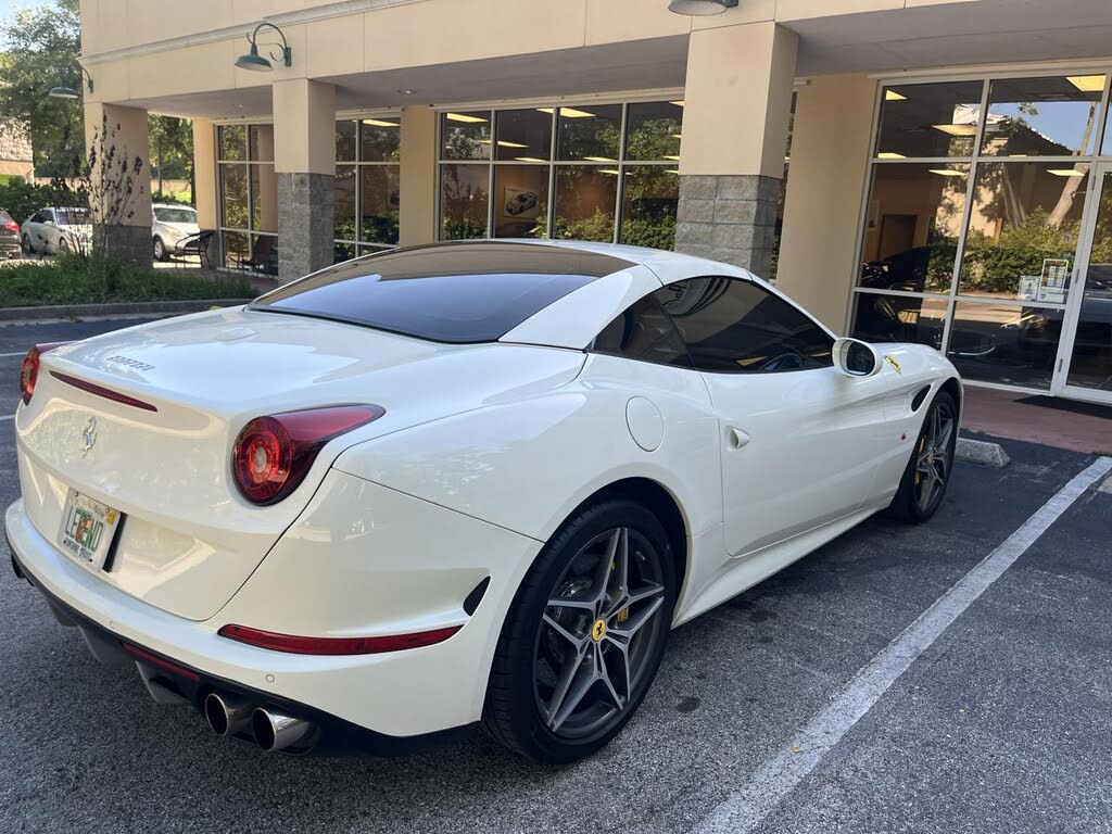 2016 Ferrari California T Roadster photo 19