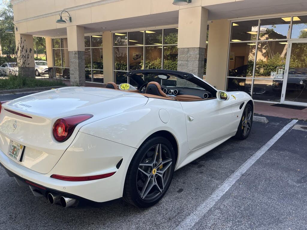 2016 Ferrari California T Roadster photo 4