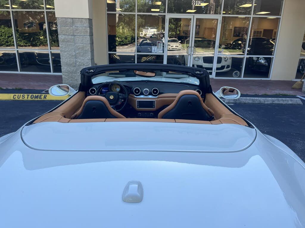 2016 Ferrari California T Roadster photo 6