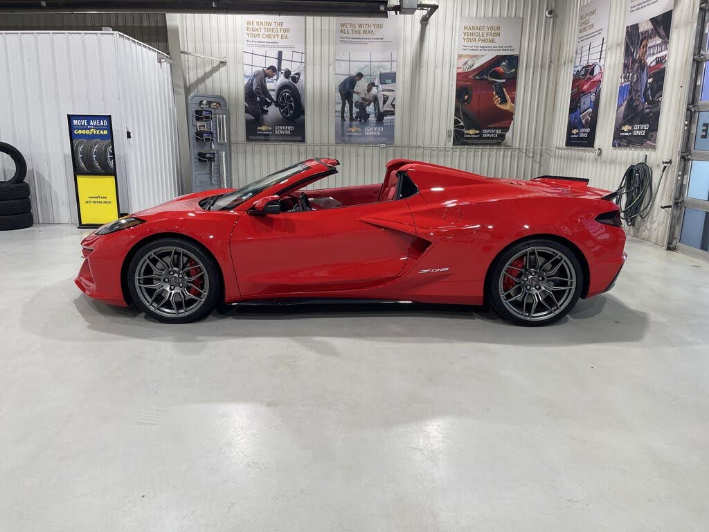 2025 Chevrolet Corvette Z06 3LZ Convertible RWD photo 5