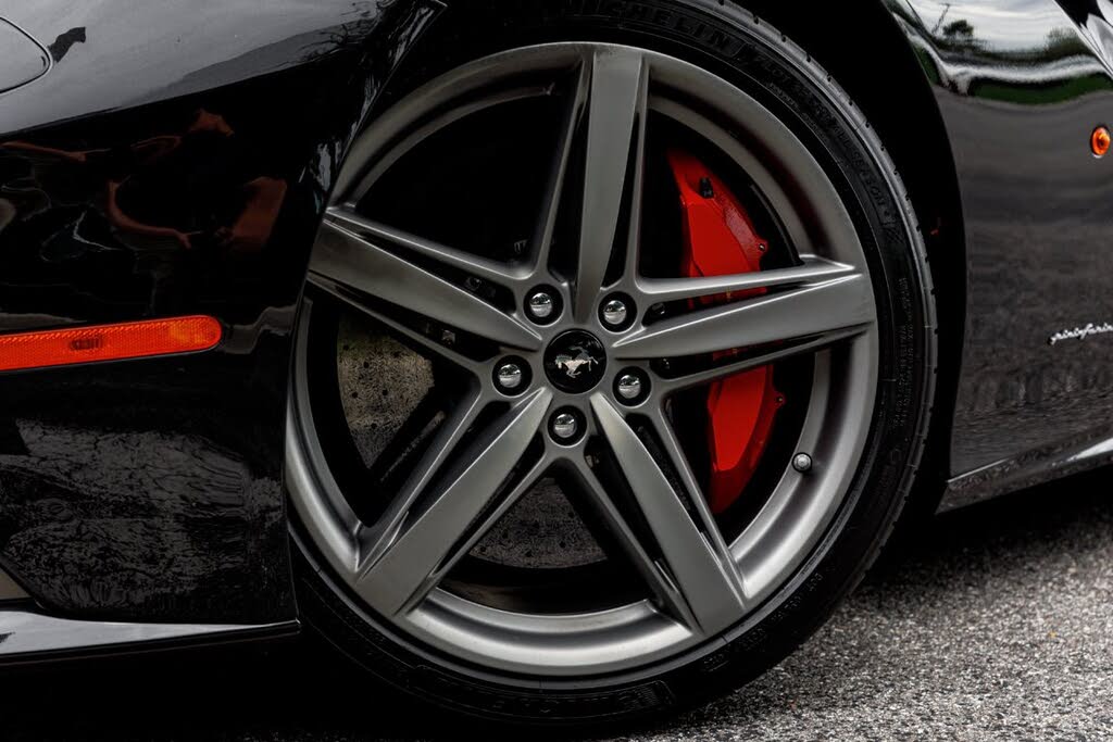2014 Ferrari F12 Berlinetta Coupe photo 11
