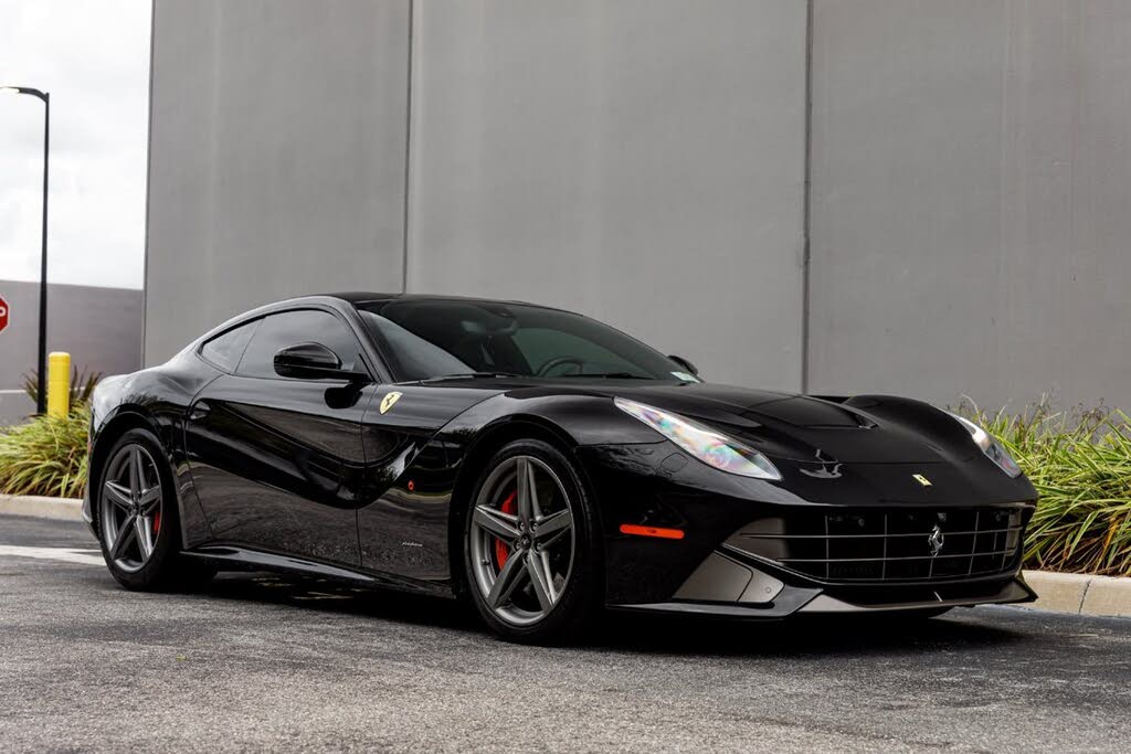 2014 Ferrari F12 Berlinetta Coupe photo 20