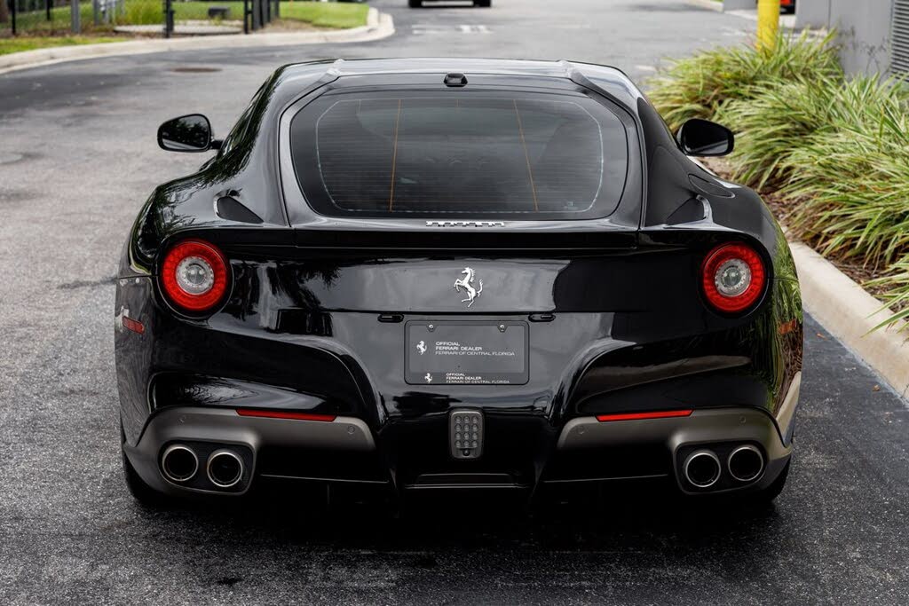 2014 Ferrari F12 Berlinetta Coupe photo 4