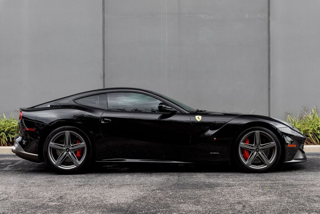 2014 Ferrari F12 Berlinetta Coupe photo 6