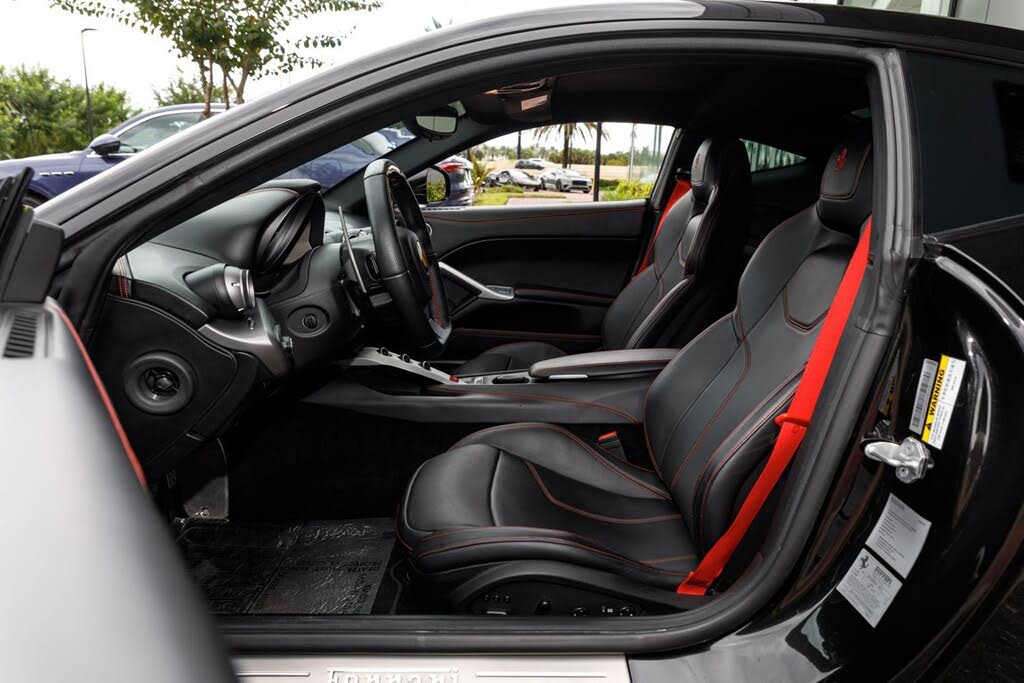 2014 Ferrari F12 Berlinetta Coupe photo 9