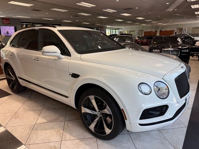 2020 Bentley Bentayga V8 AWD photo 2