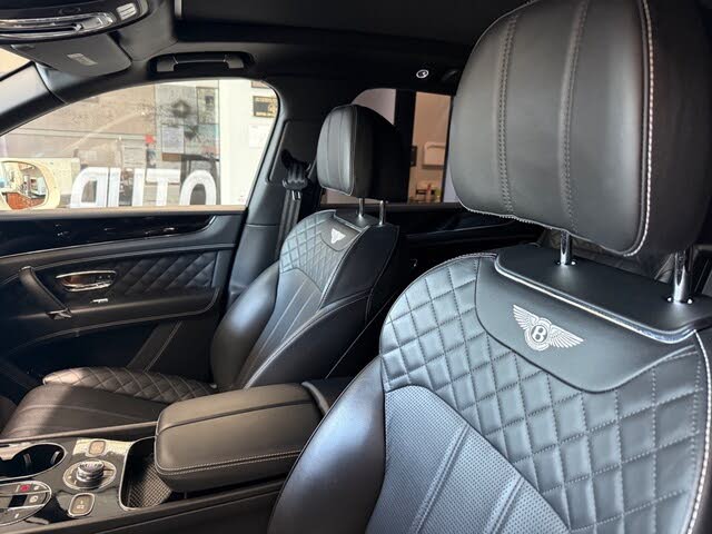 2020 Bentley Bentayga V8 AWD photo 4
