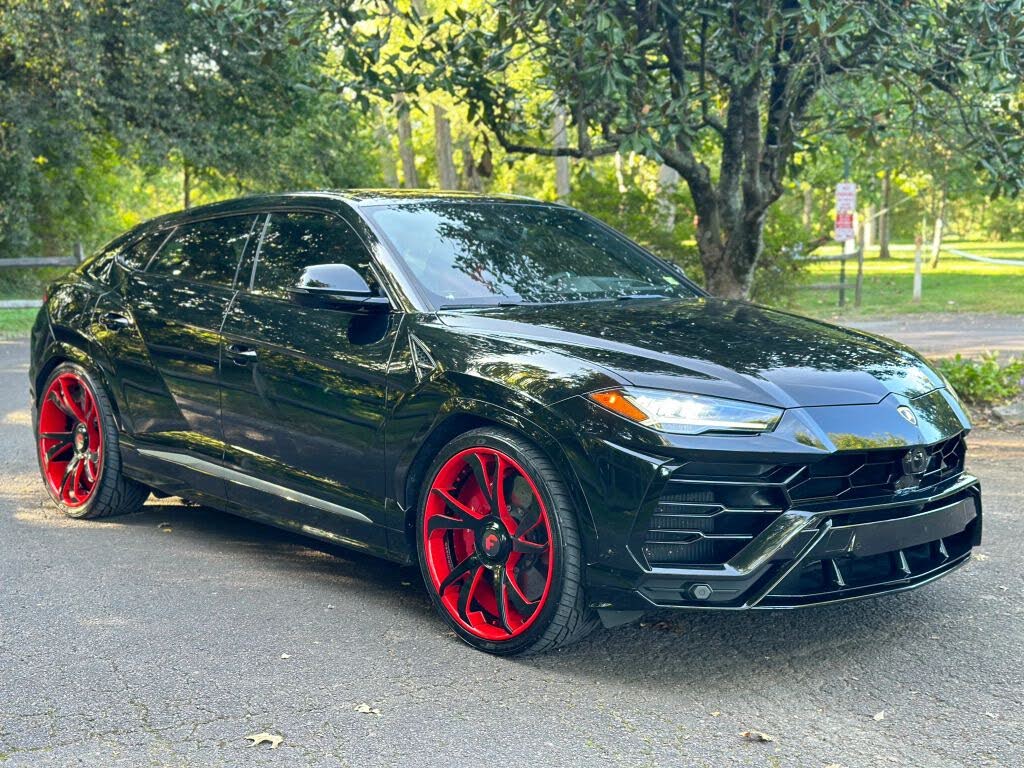 2019 Lamborghini Urus 4WD