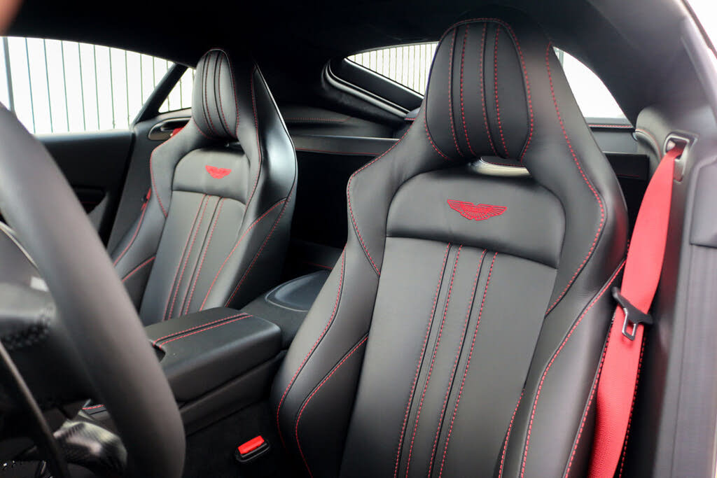 2021 Aston Martin Vantage Coupe RWD photo 11