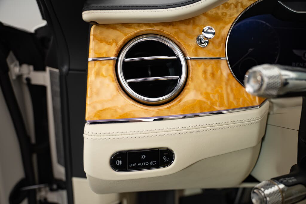 2020 Bentley Continental GTC V8 AWD photo 13