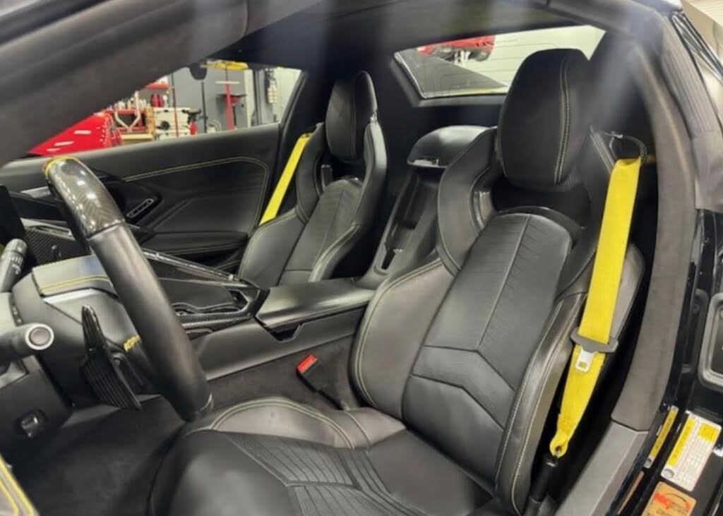 2023 Chevrolet Corvette Z06 3LZ Convertible RWD photo 3