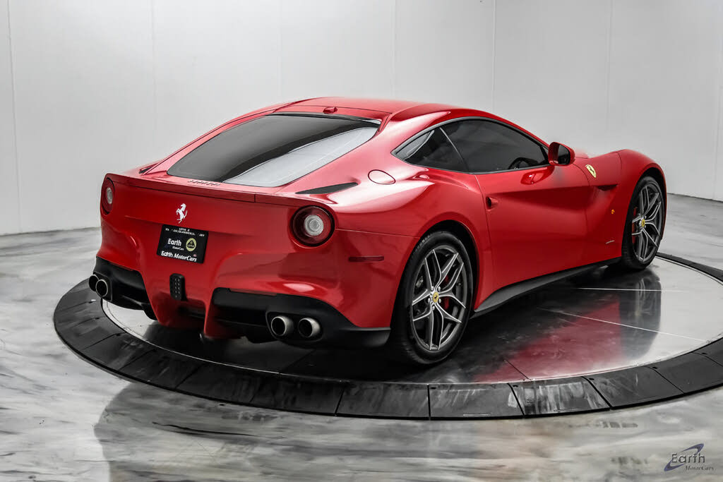 2015 Ferrari F12 Berlinetta Coupe photo 21