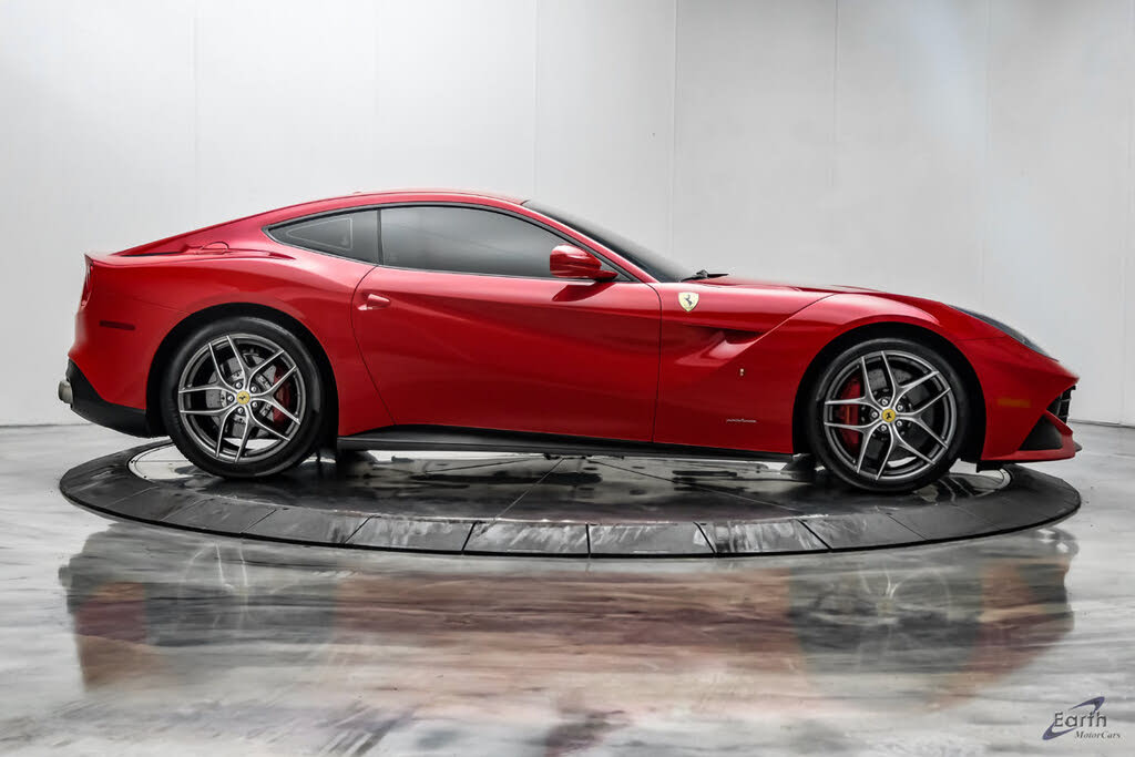 2015 Ferrari F12 Berlinetta Coupe photo 24