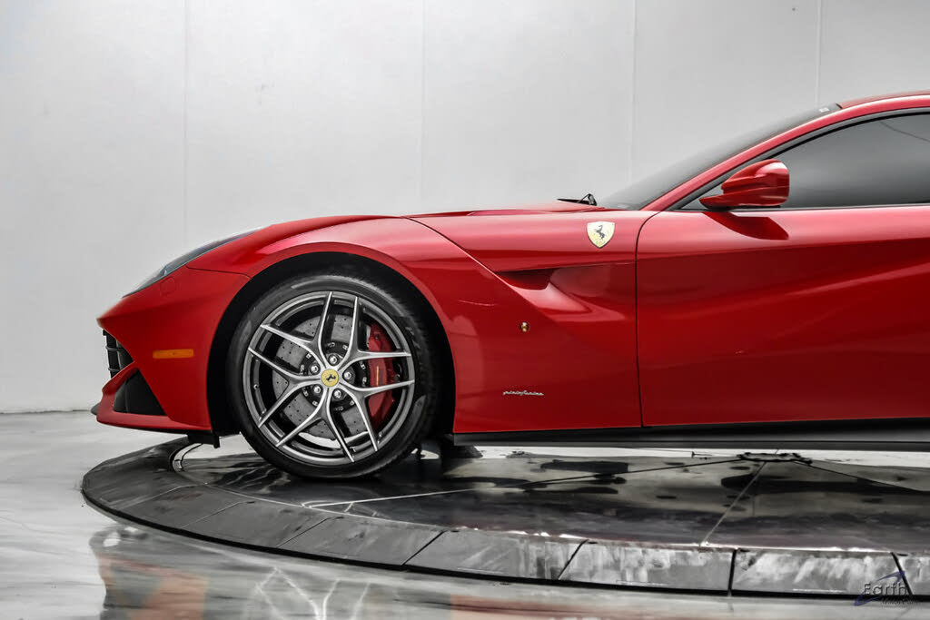 2015 Ferrari F12 Berlinetta Coupe photo 10