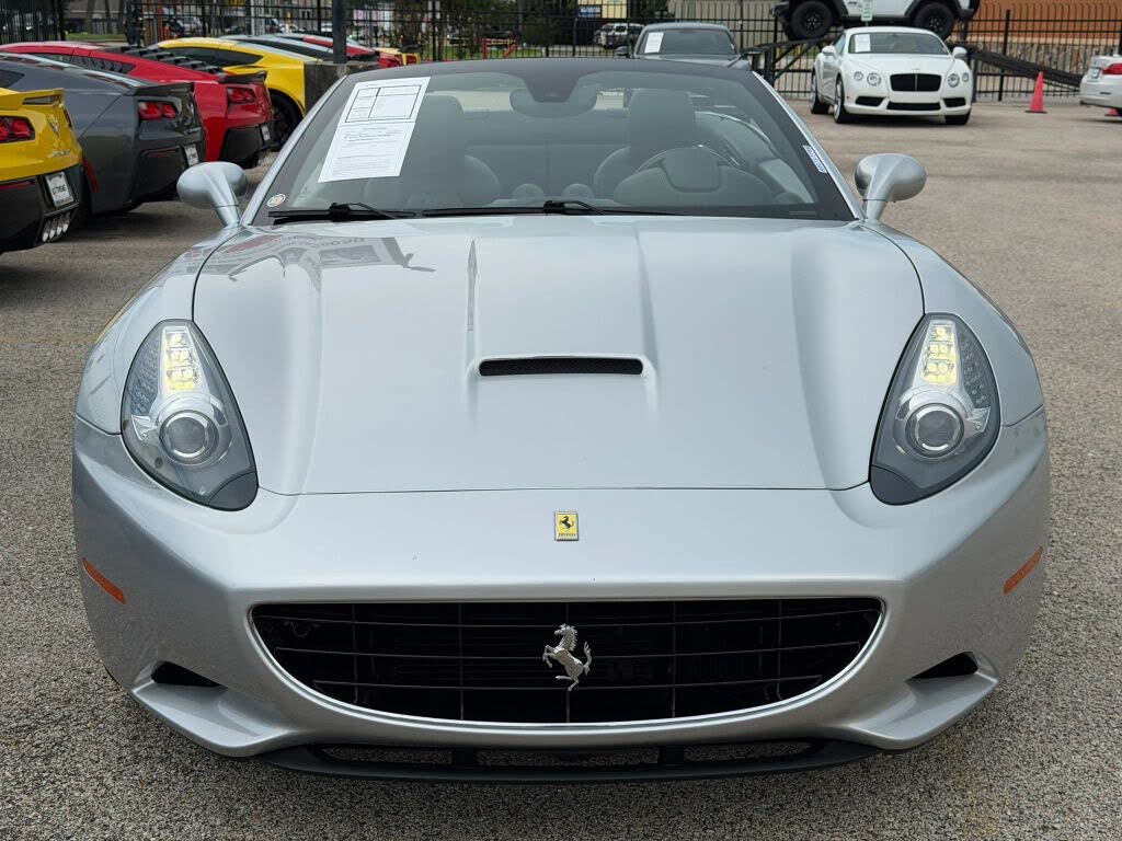 2010 Ferrari California GT Convertible photo 2