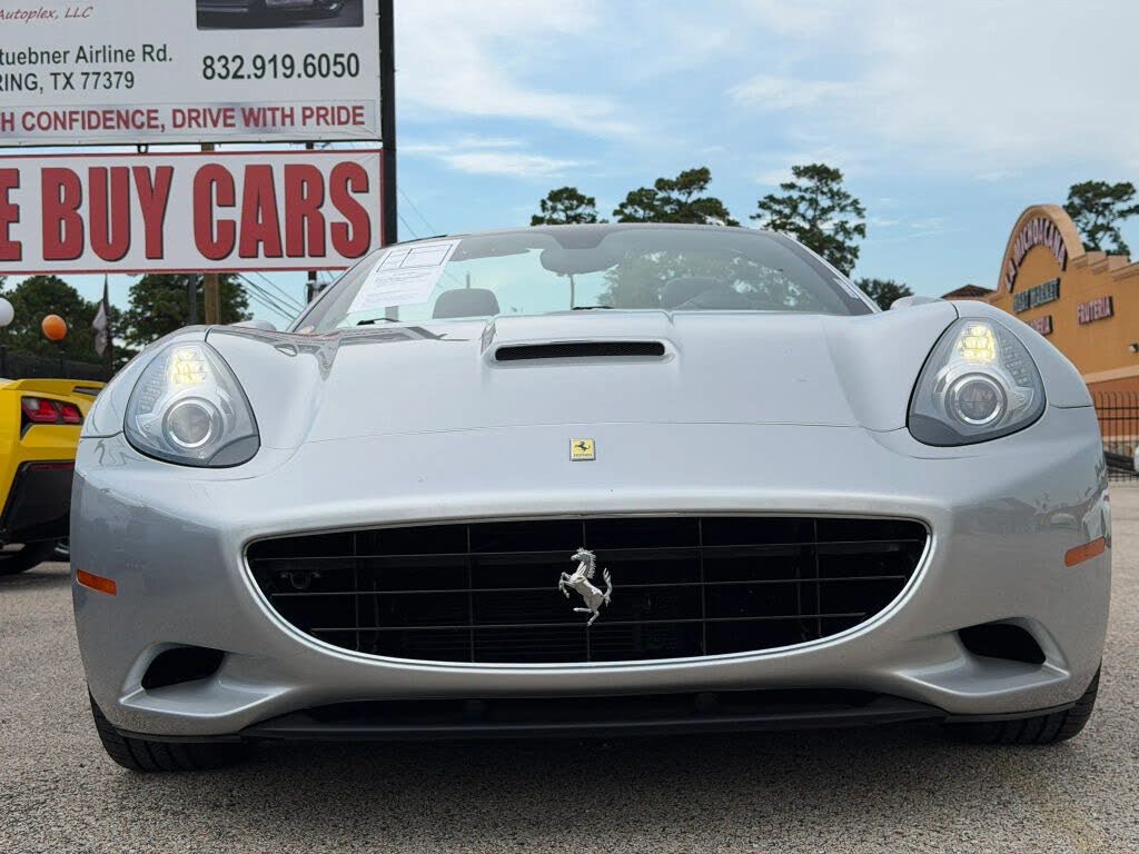 2010 Ferrari California GT Convertible photo 4