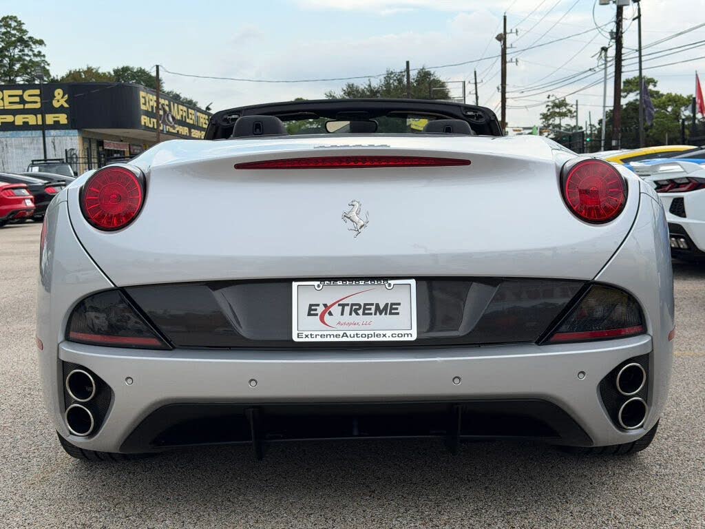 2010 Ferrari California GT Convertible photo 5